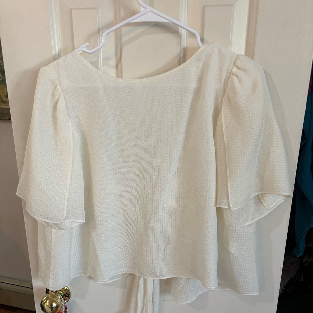 Club Monaco tie back flutter short sleeve white blouse
